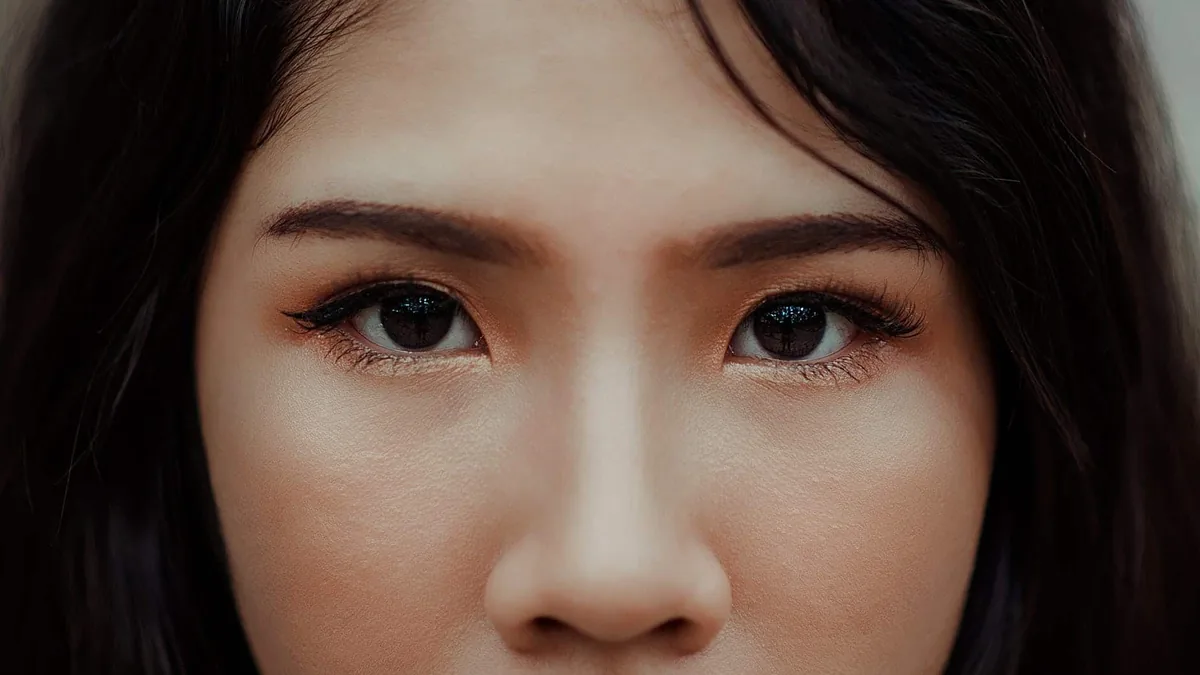 7 Tips for Grooming Your Eyebrows