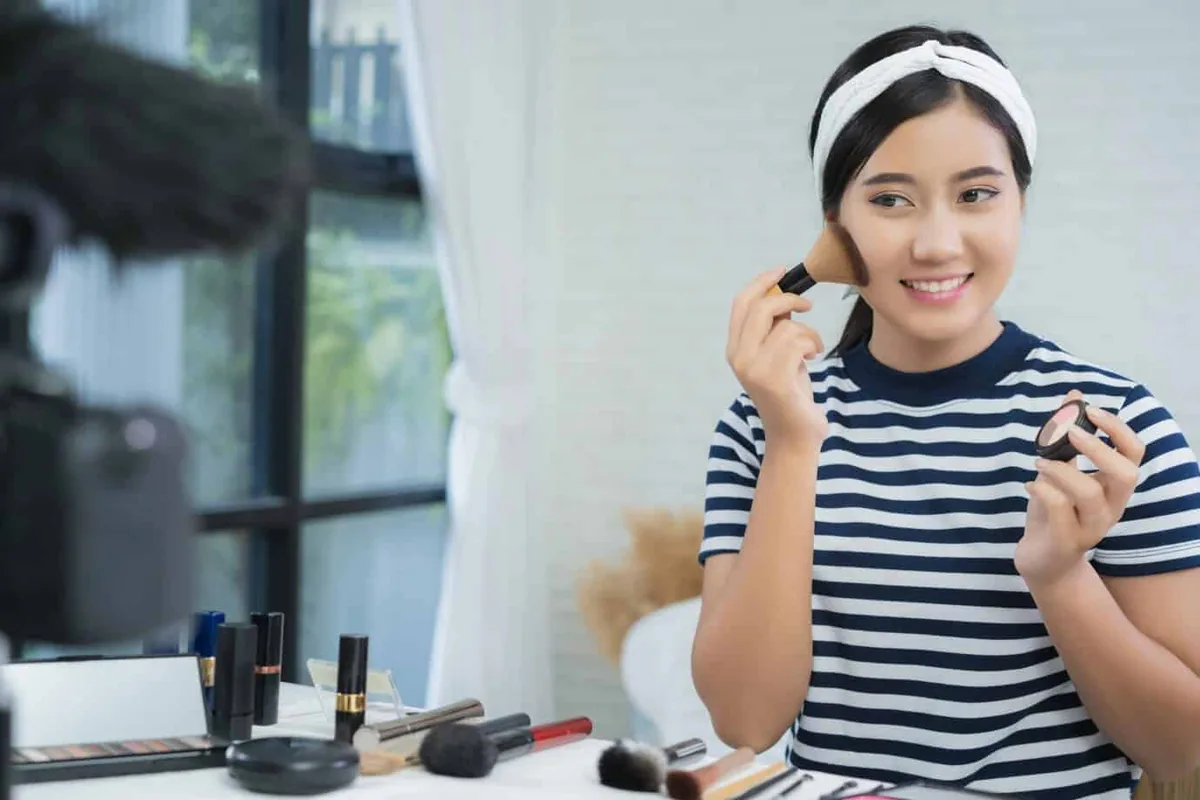 DIY Special Event Makeup Tutorial for Beginners