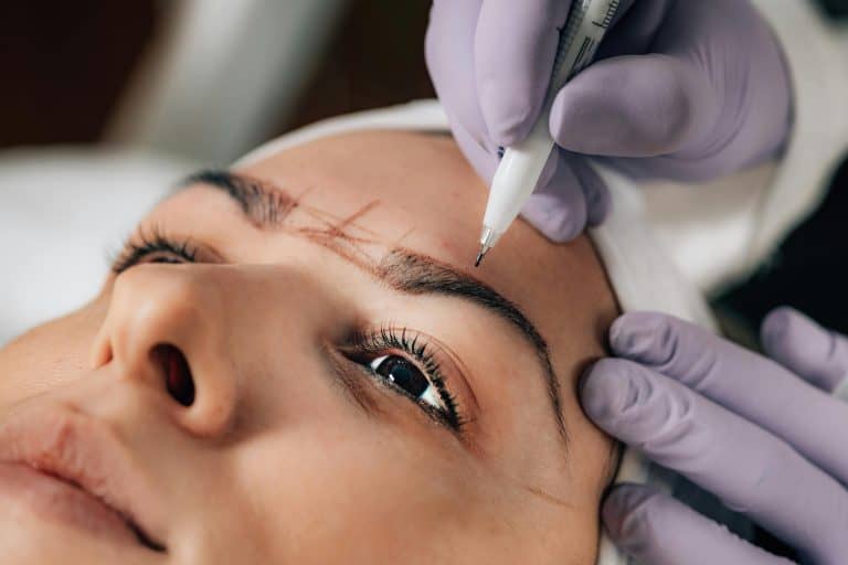 Ombre Brows vs Microblading: Which One Is For You? 